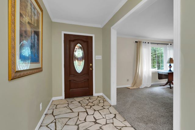 102 Jefferson Dr, Columbia, TN 38401