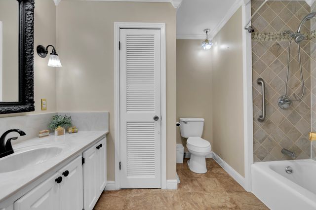 102 Jefferson Dr, Columbia, TN 38401