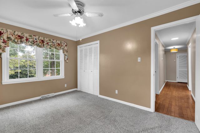 102 Jefferson Dr, Columbia, TN 38401