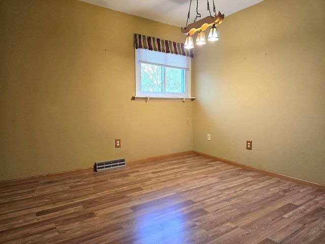 2740 S Nakoma Court, Beloit, WI 53511