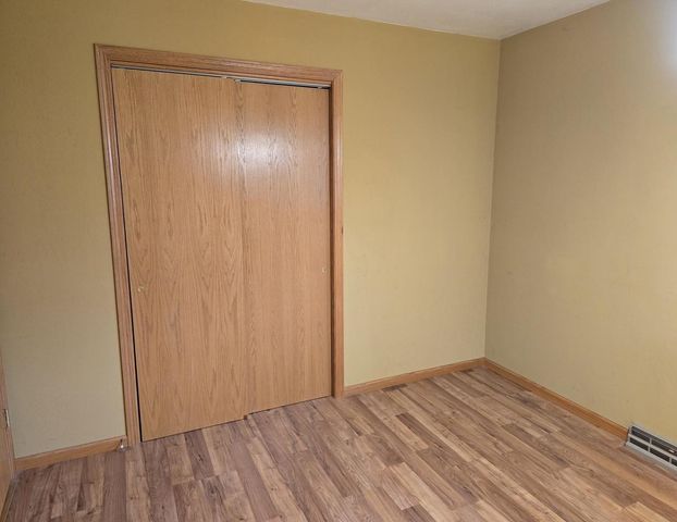 2740 S Nakoma Court, Beloit, WI 53511