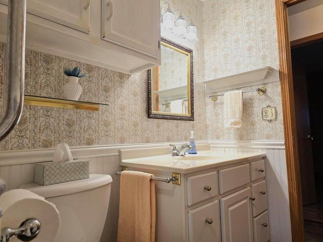 2740 S Nakoma Court, Beloit, WI 53511