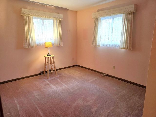 2740 S Nakoma Court, Beloit, WI 53511