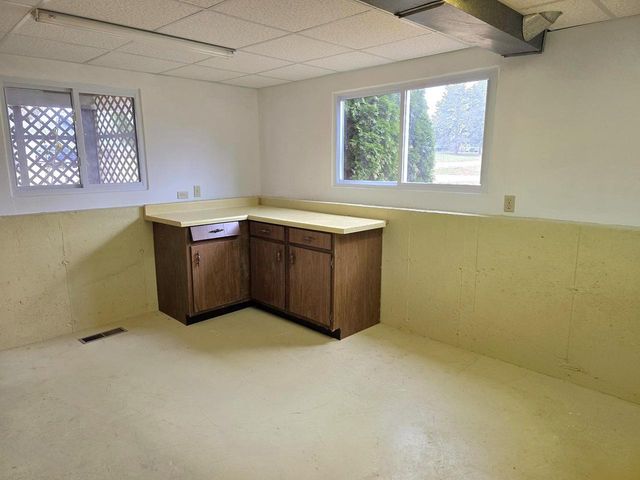 2740 S Nakoma Court, Beloit, WI 53511