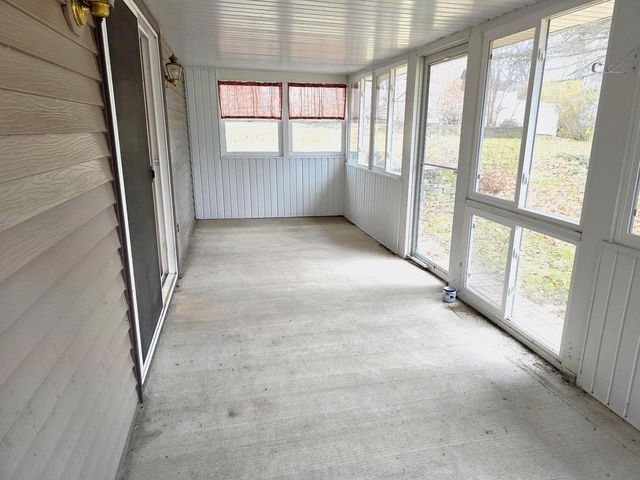 2740 S Nakoma Court, Beloit, WI 53511