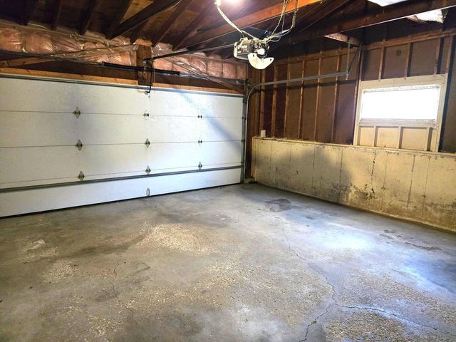 2740 S Nakoma Court, Beloit, WI 53511