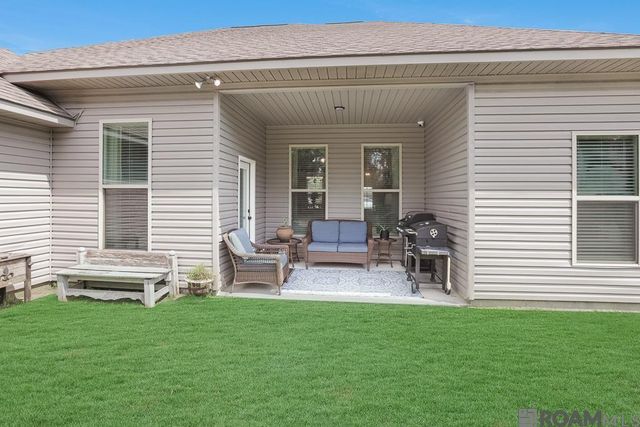 18199 Terraceside Dr, Prairieville, LA 70769