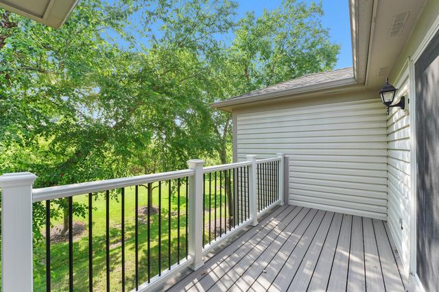1505 MERCURY Drive 6, Schaumburg, IL 60193