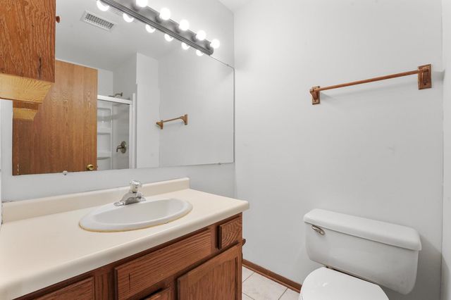 1505 MERCURY Drive 6, Schaumburg, IL 60193