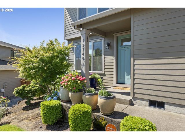 12740 Se GATEWAY Dr, Happy Valley, OR 97086