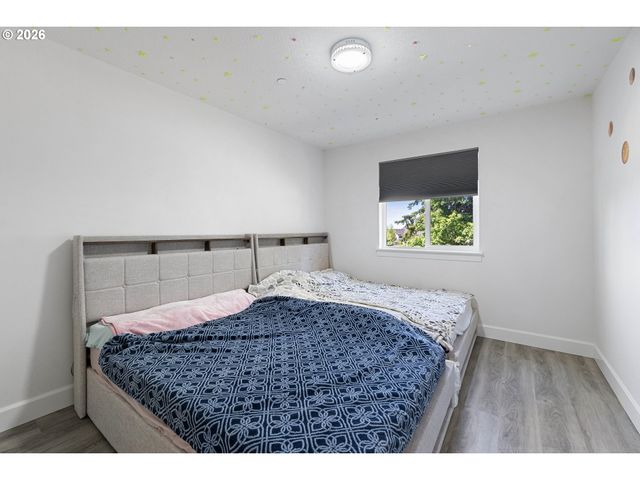 12740 Se GATEWAY Dr, Happy Valley, OR 97086