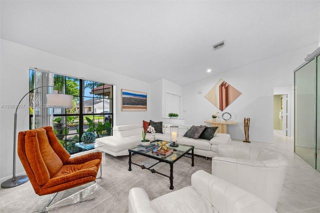 8308 NW 74th Street, Tamarac, FL 33321