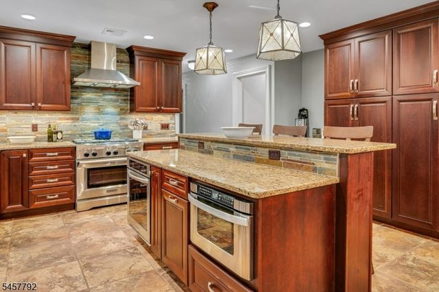 55 Cheyenne Trl, Sparta Twp., NJ 07871
