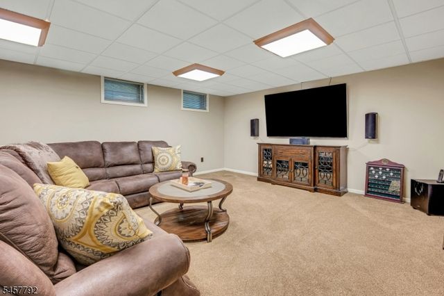 55 Cheyenne Trl, Sparta Twp., NJ 07871