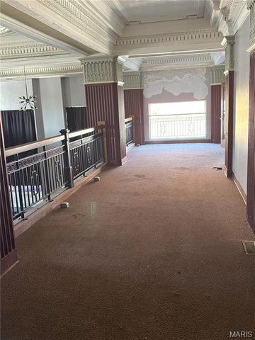 102 W Main Street, Collinsville, IL 62234