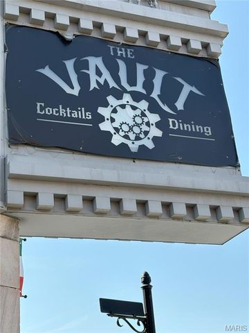 102 W Main Street, Collinsville, IL 62234