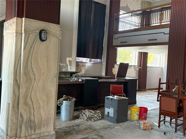 102 W Main Street, Collinsville, IL 62234