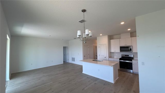 6205 SANDERS GROVE CIRCLE, Okahumpka, FL 34762