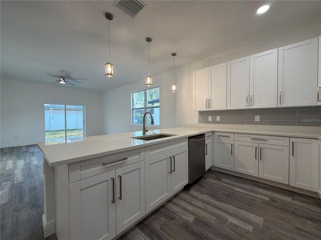 1617 ILLINOIS STREET, Daytona Beach, FL 32114