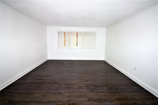 7000 NW 186TH Street 4-217, Hialeah, FL 33015