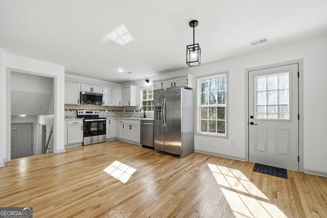 2151 Grayfield Drive, Grayson, GA 30017