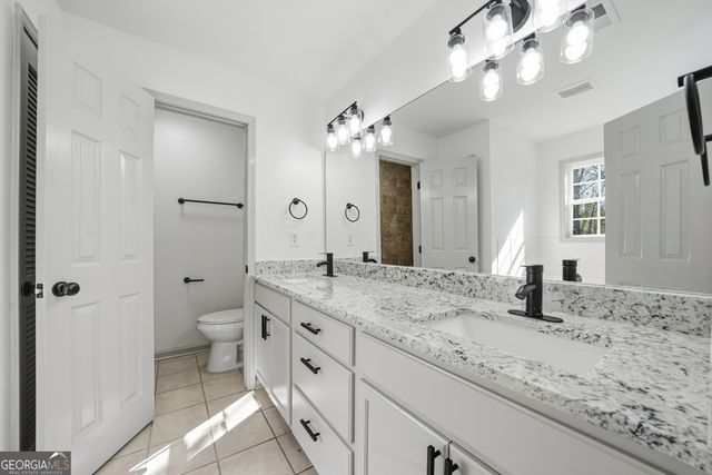 2151 Grayfield Drive, Grayson, GA 30017