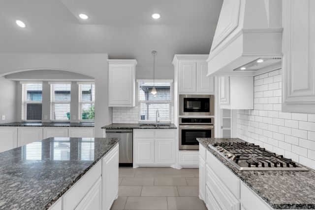 2111 Devonblue Drive, Forney, TX 75126