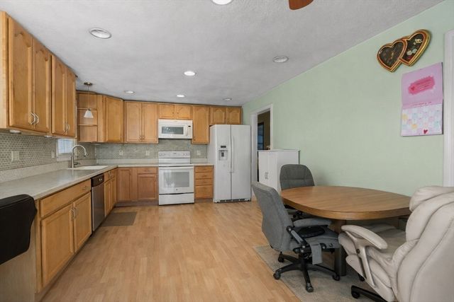 100 Concord St, Brockton, MA 02302