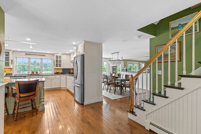 102 Riverside Circle, Marshfield, MA 02050