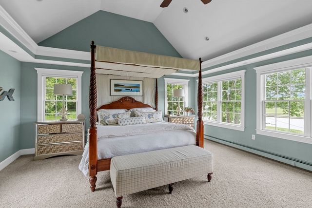 102 Riverside Circle, Marshfield, MA 02050