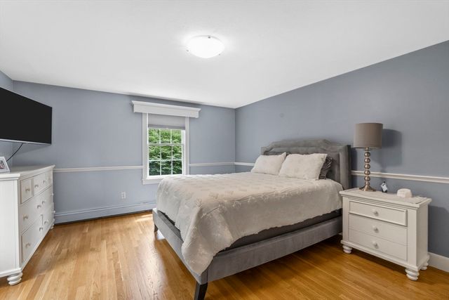 102 Riverside Circle, Marshfield, MA 02050