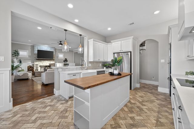 1570 Winding Creek Lane, Rockwall, TX 75032