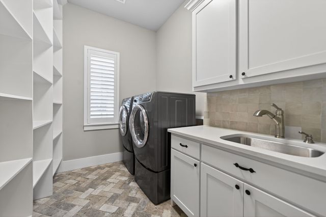 1570 Winding Creek Lane, Rockwall, TX 75032