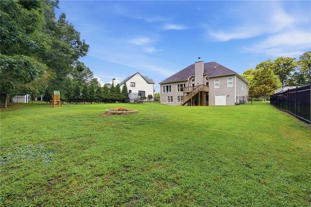 1825 Country Crest Way, Dacula, GA 30019