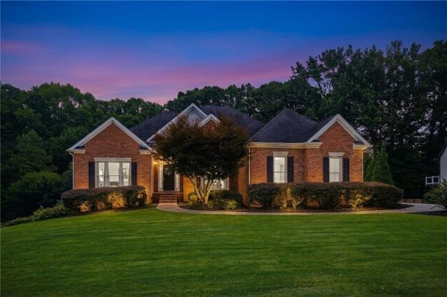 1825 Country Crest Way, Dacula, GA 30019