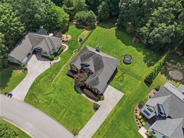 1825 Country Crest Way, Dacula, GA 30019