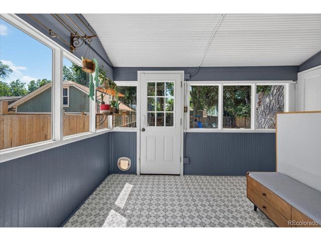 345 Mountain View Ave, Longmont, CO 80501