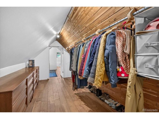 345 Mountain View Ave, Longmont, CO 80501