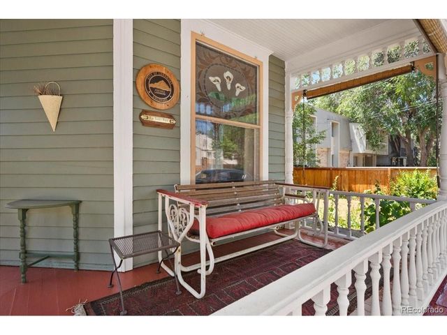 345 Mountain View Ave, Longmont, CO 80501