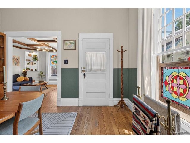 345 Mountain View Ave, Longmont, CO 80501