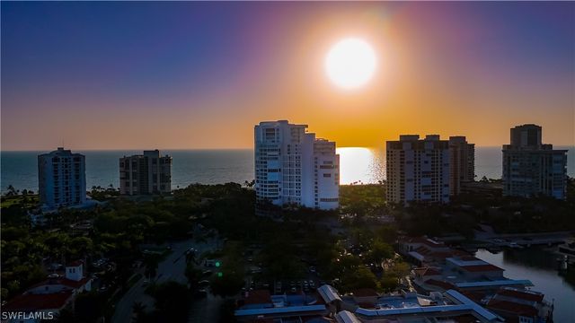 4151 Gulf Shore BLVD N 605, Naples, FL 34103