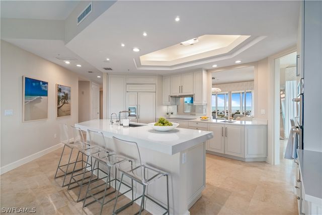 4151 Gulf Shore BLVD N 605, Naples, FL 34103