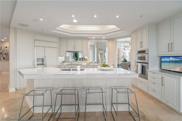 4151 Gulf Shore BLVD N 605, Naples, FL 34103