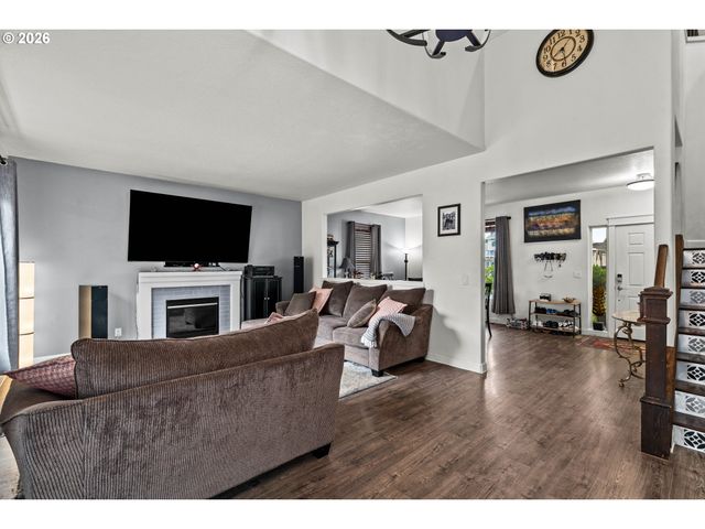 5524 AUSTIN Way, Eugene, OR 97402