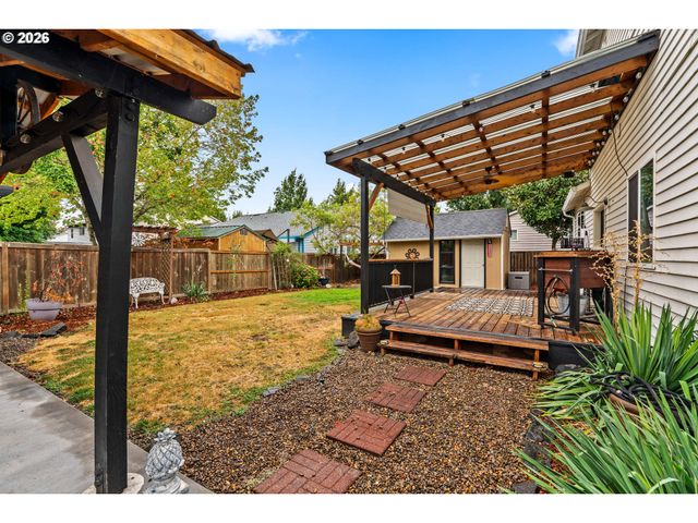 5524 AUSTIN Way, Eugene, OR 97402