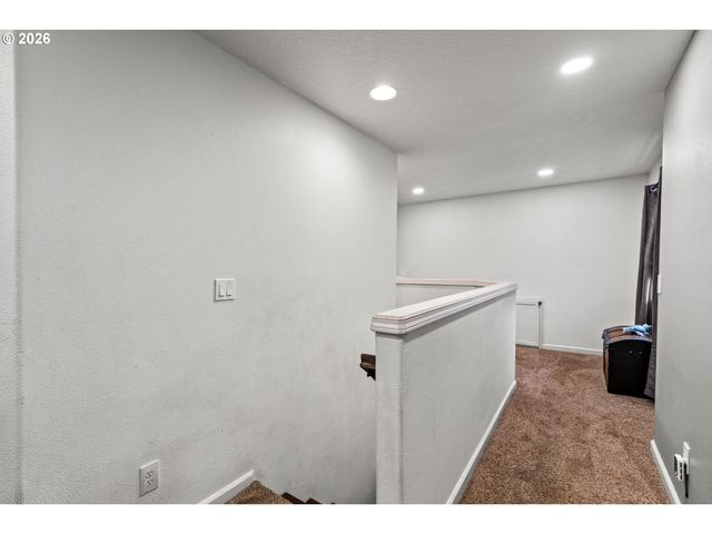 5524 AUSTIN Way, Eugene, OR 97402