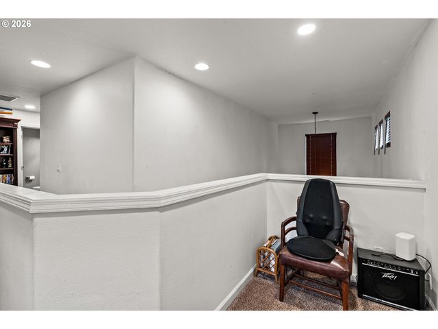5524 AUSTIN Way, Eugene, OR 97402
