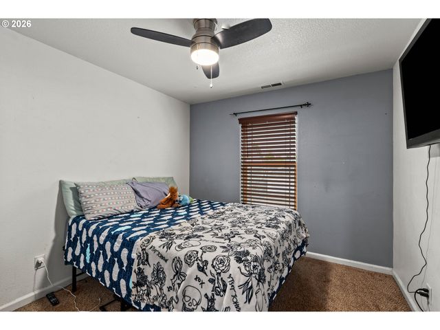 5524 AUSTIN Way, Eugene, OR 97402