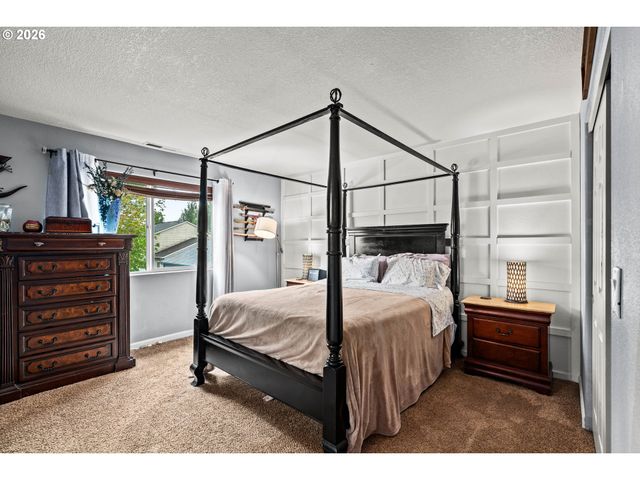 5524 AUSTIN Way, Eugene, OR 97402