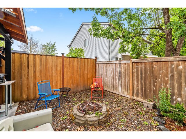 5524 AUSTIN Way, Eugene, OR 97402